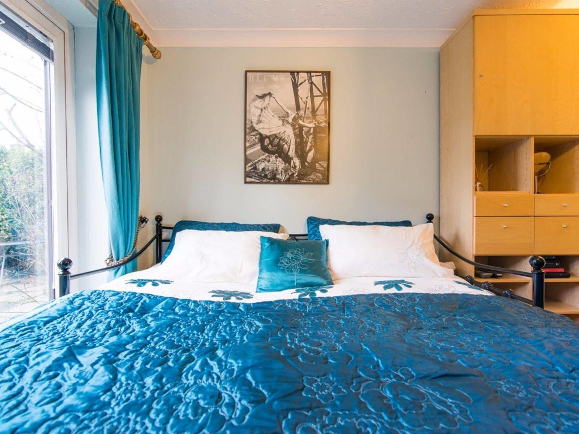Ayuda House Hotel Altrincham Ngoại thất bức ảnh