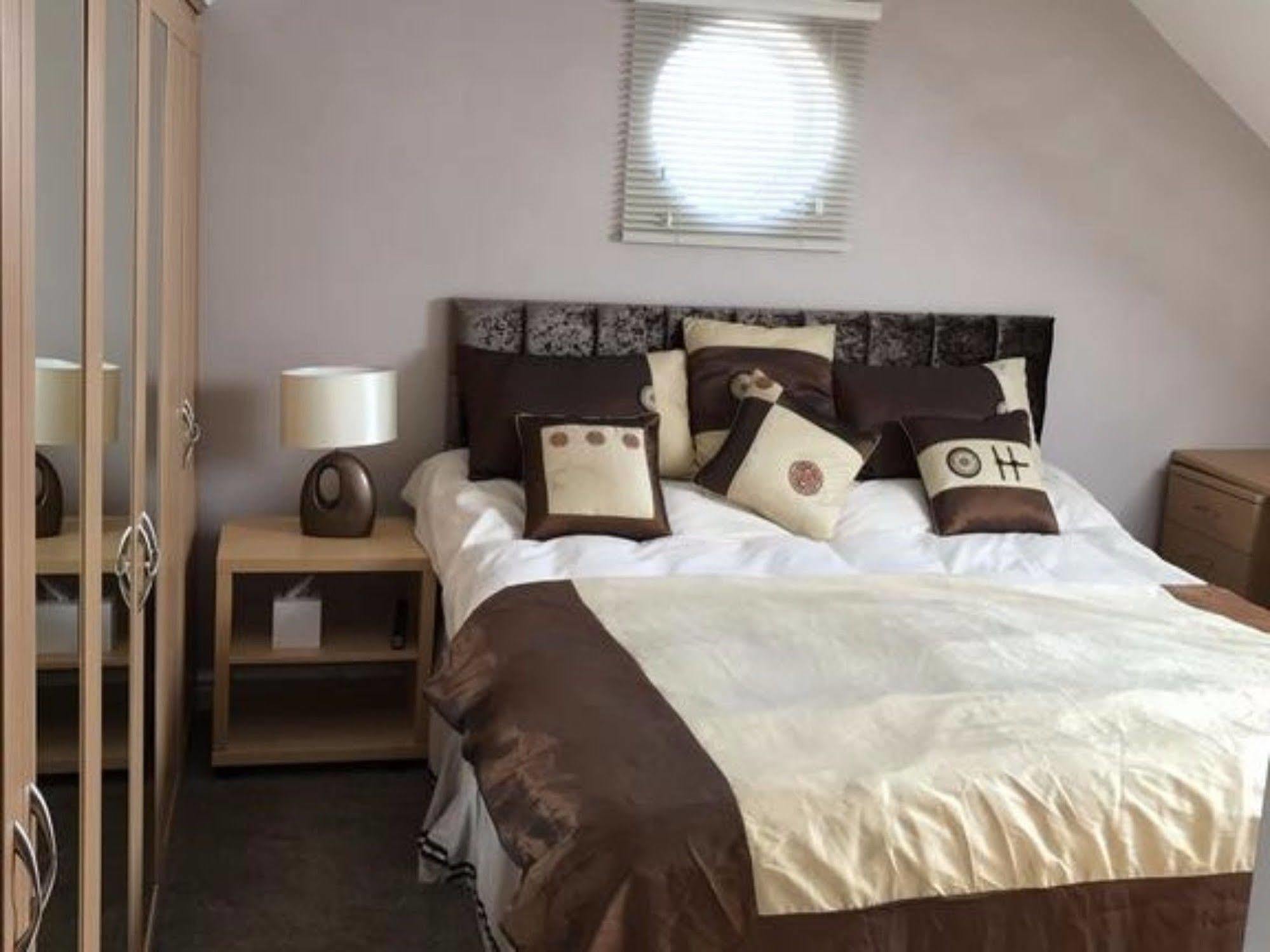 Ayuda House Hotel Altrincham Ngoại thất bức ảnh